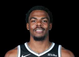 Day'Ron Sharpe