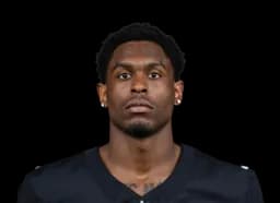 Malik Benson